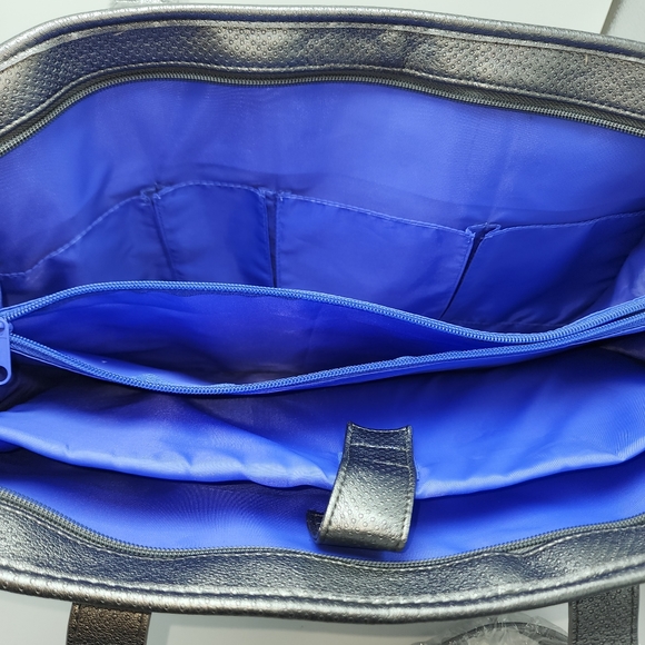 A PRIORI MAKEUP, COMPUTER ,EVERY DAY,PROFESSIONAL BAG. - Picture 16 of 16